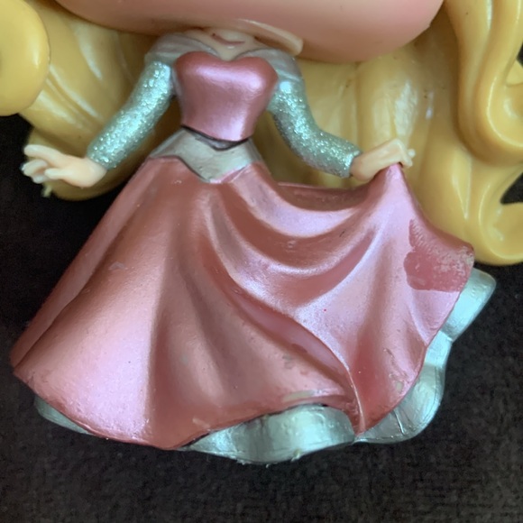 Sparkle Princess Aurora Funko Pop - Picture 2 of 6